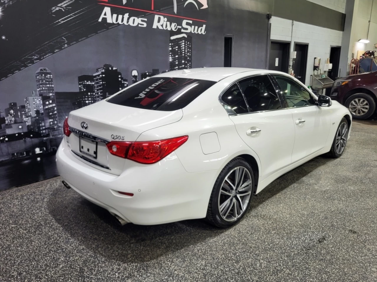 2017 Infiniti Q50 4dr Sdn 3.0t Image principale