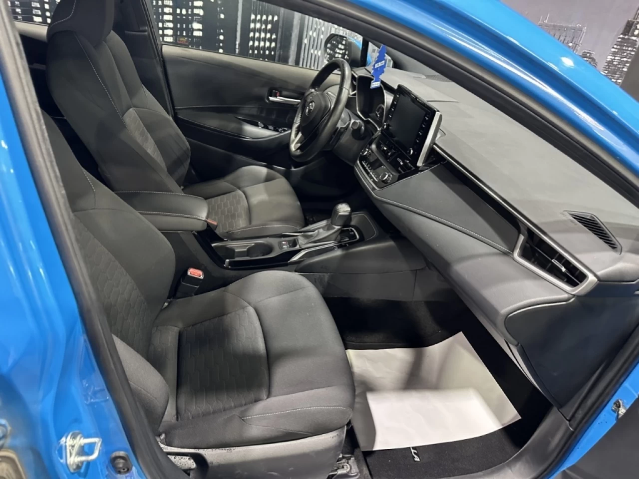 2019 Toyota Corolla Hatchback SE AUTOMATIQUE SEULEMENT 72 800KM Image principale