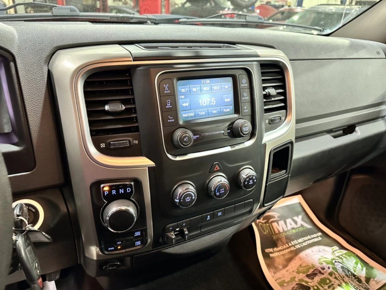 2014 Ram 1500 4WD Quad Cab 140.5  Outdoorsman Image principale