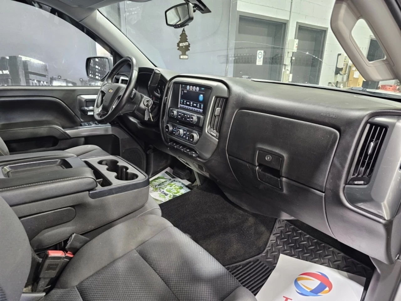 2017 Chevrolet Silverado 1500 LT CREWCAB 5.3L TRÈS PROPRE SEULEMENT 129 600KM Image principale