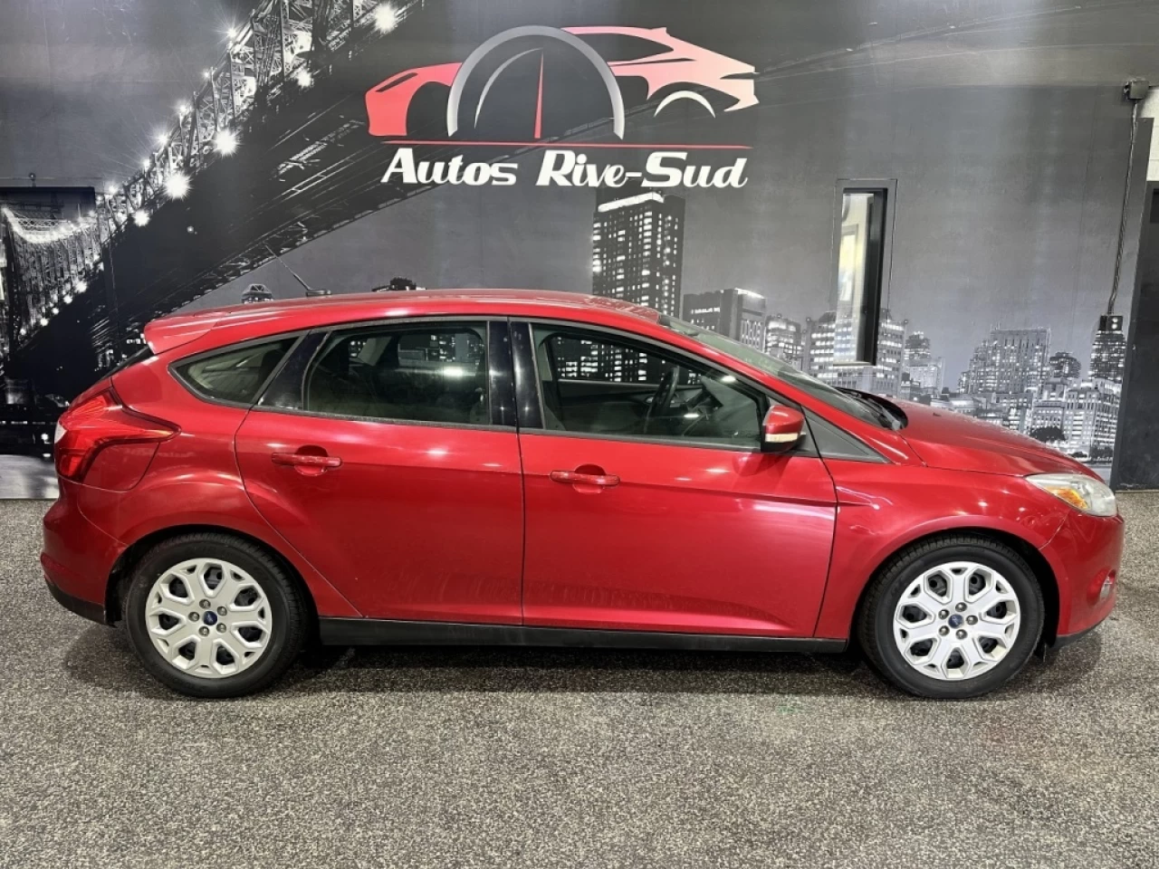 2012 Ford Focus 5dr HB SE Image principale