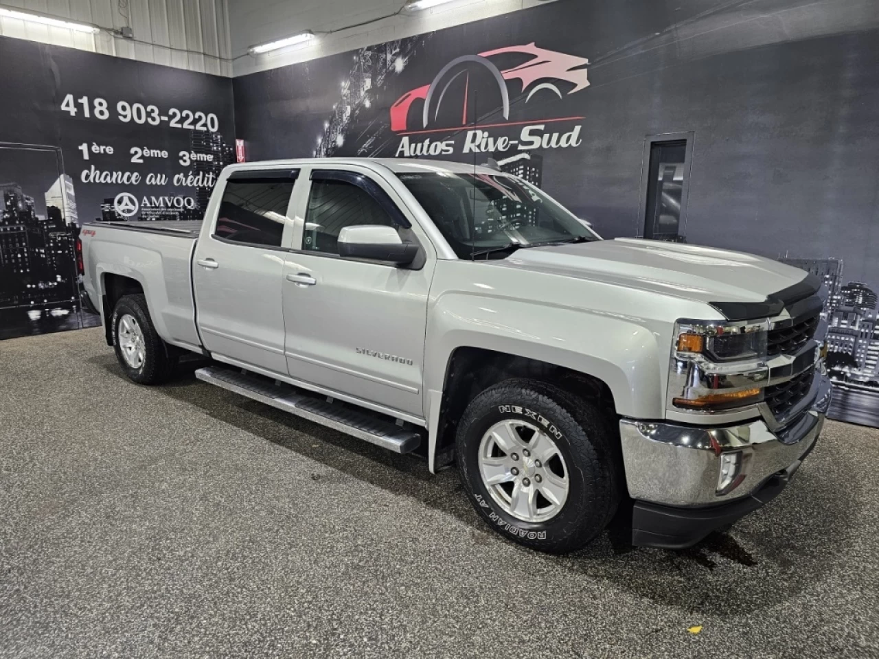 2017 Chevrolet Silverado 1500 LT CREWCAB 5.3L TRÈS PROPRE SEULEMENT 129 600KM Image principale