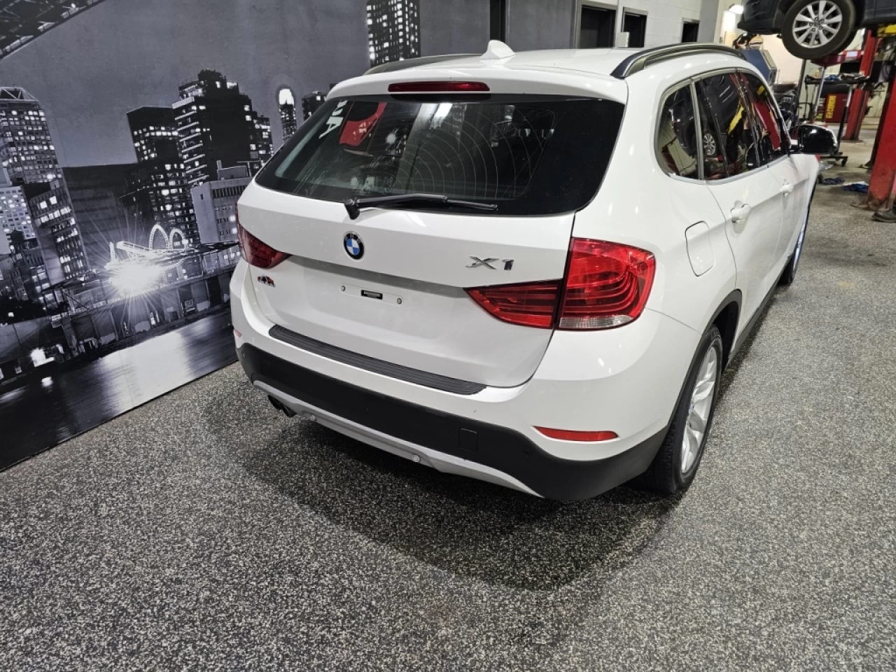 2015 BMW X1 XDRIVE28I TOIT PANO CUIR SEULEMENT 134 000KM Main Image