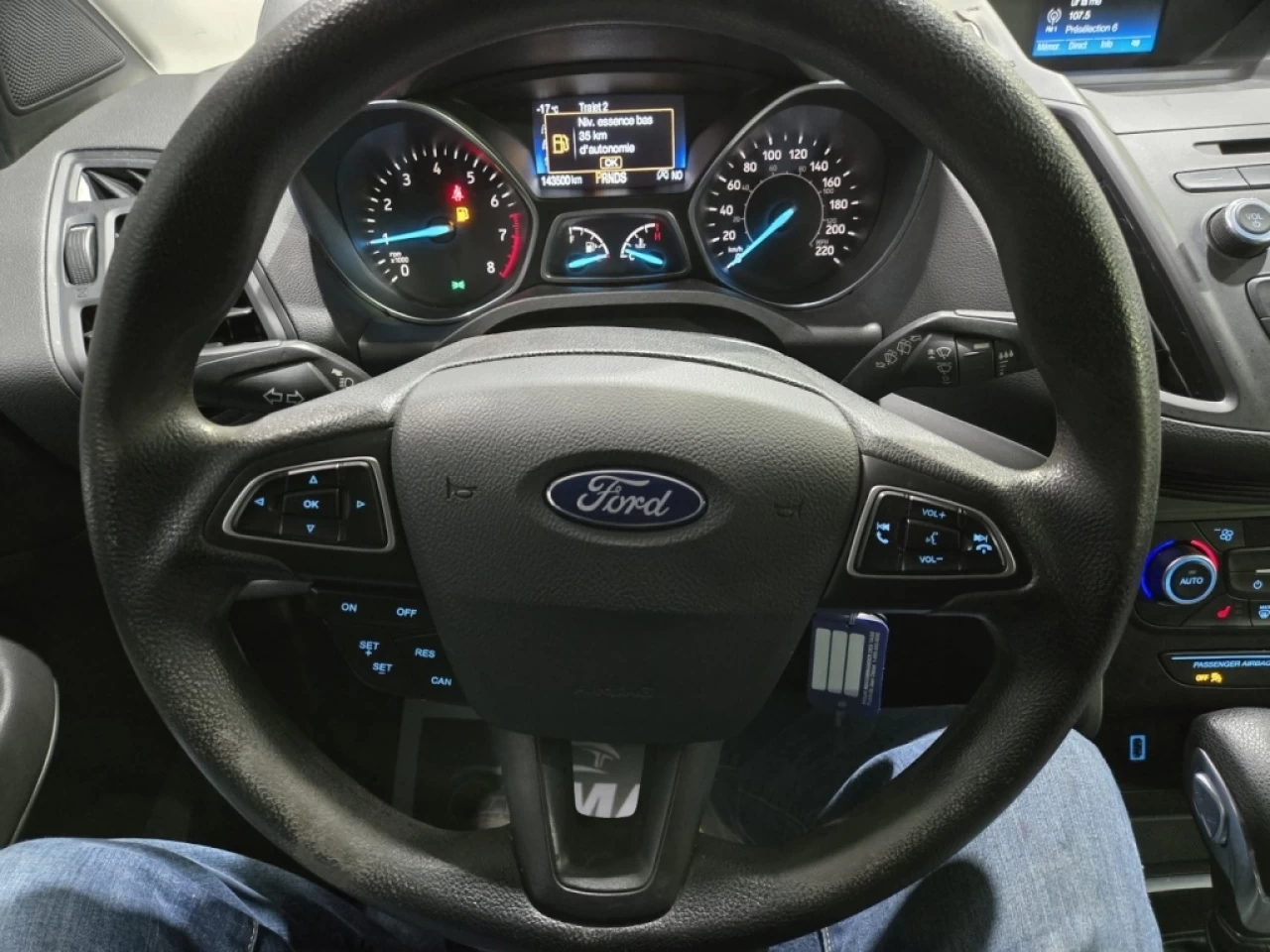 2018 Ford Escape SE AWD TRÈS PROPRE SEULEMENT 143 500KM Image principale