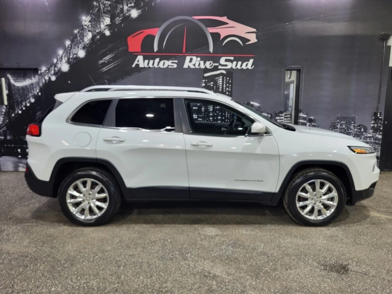 2014 Jeep Cherokee LIMITED 4X4 FULL CUIR TOIT SEULEMENT 151 700KM Main Image