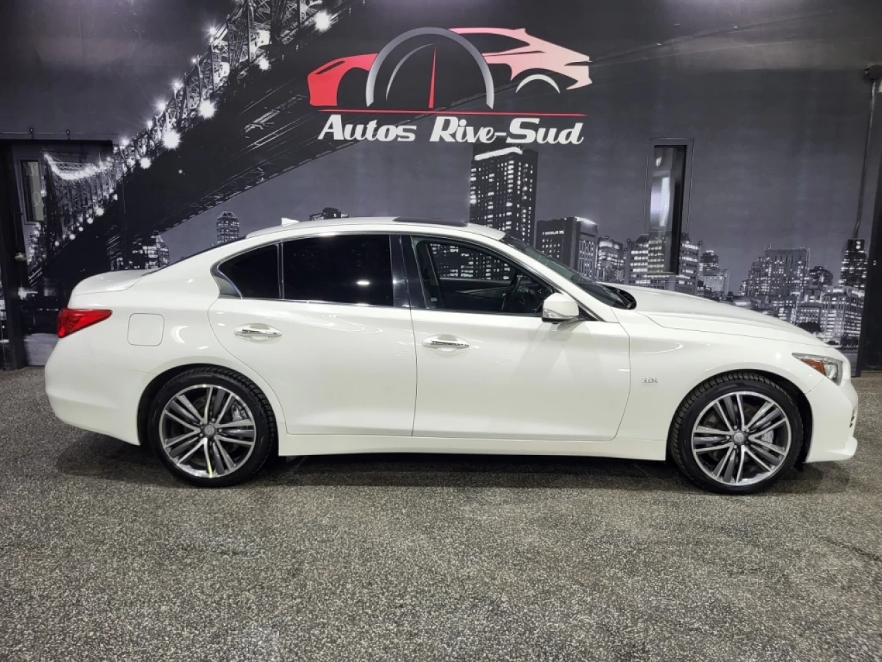 2017 Infiniti Q50 4dr Sdn 3.0t Image principale