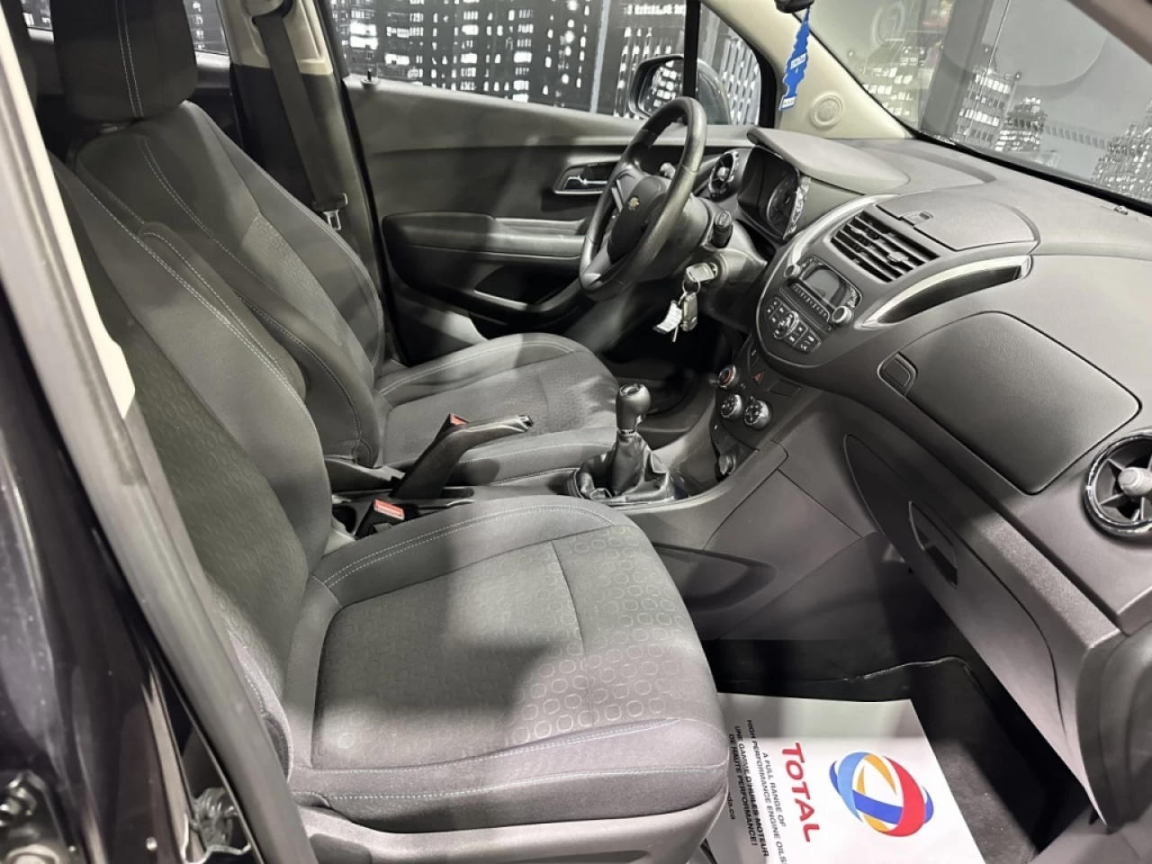 2014 Chevrolet Trax LS MANUELLE TRÈS PROPRE A/C SEULEMENT 81 700KM Main Image