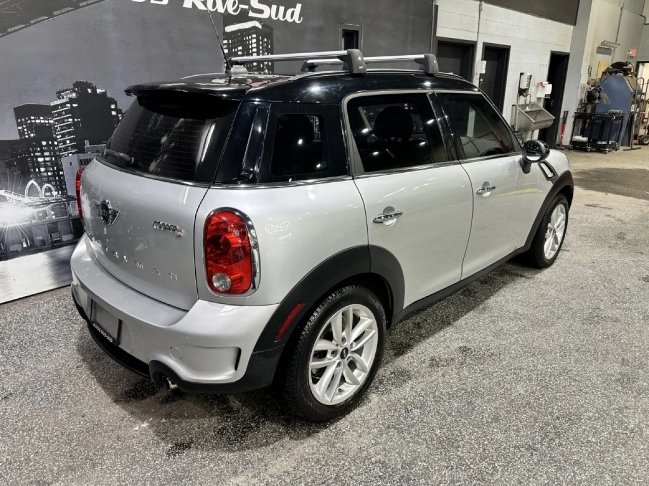 2014 MINI Cooper Countryman FWD 4dr S Main Image