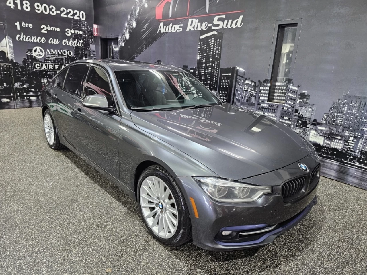 2016 BMW 3 Series 328I XDRIVE CUIR TOIT TRÈS PROPRE Image principale