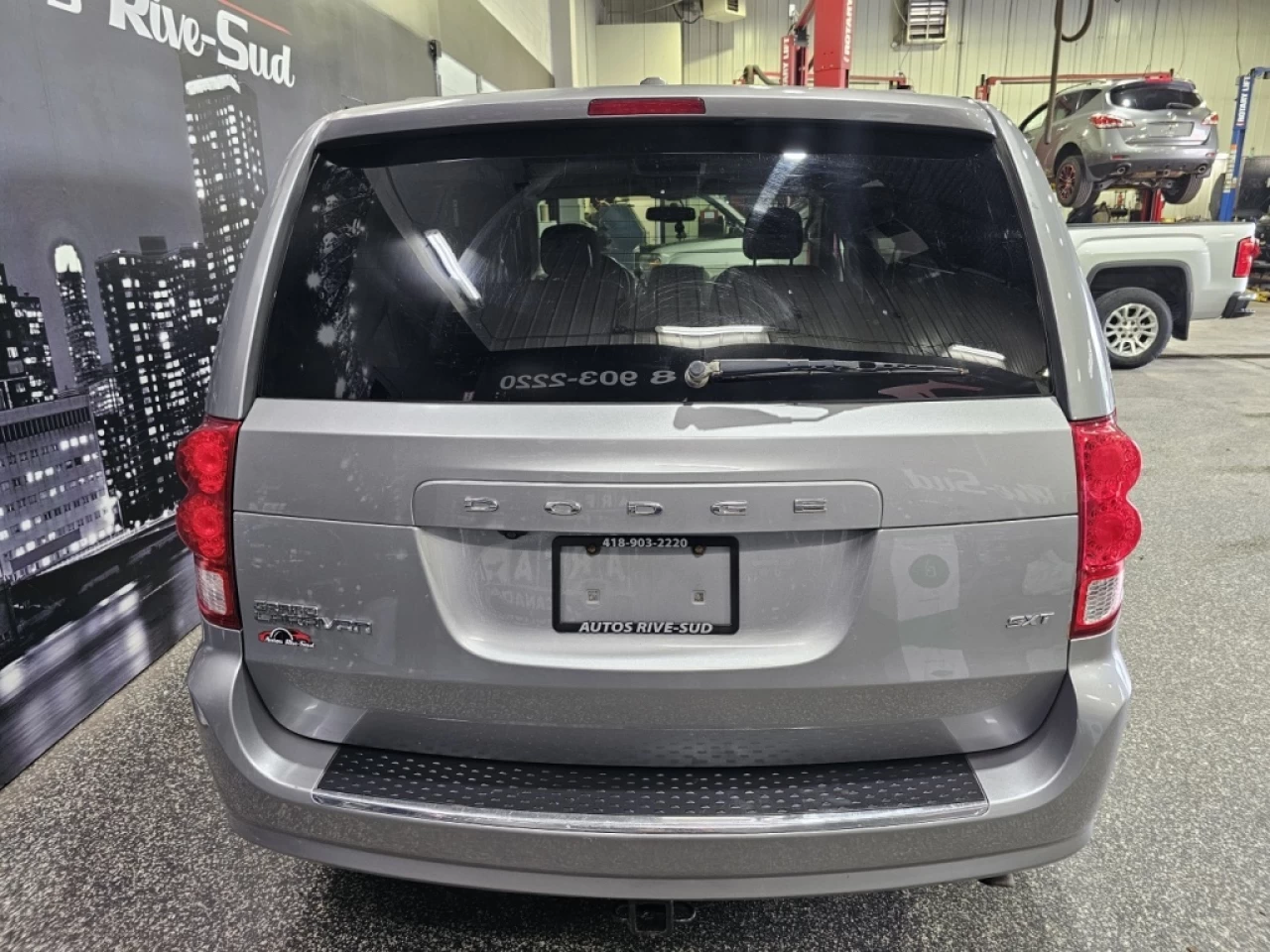 2015 Dodge Grand Caravan 4dr Wgn SXT Main Image