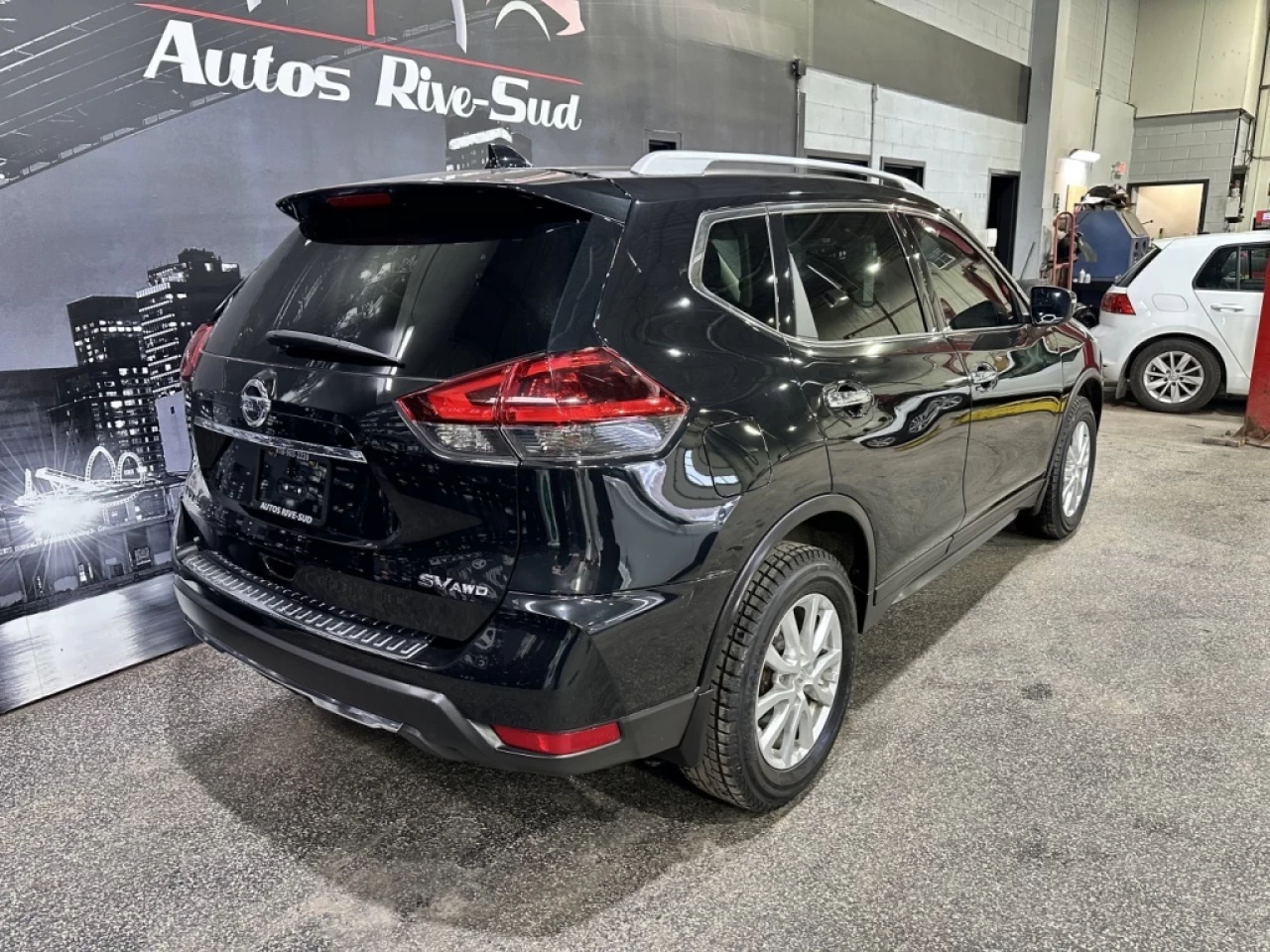 2018 Nissan Rogue SV AWD TRÈS PROPRE SEULEMENT 78 500KM Image principale