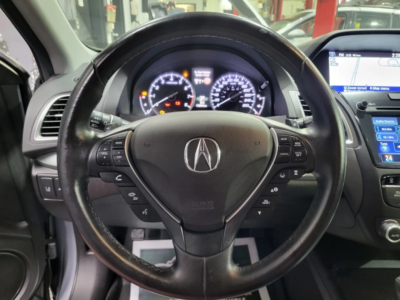 2017 Acura RDX AWD 4dr Tech Pkg Main Image