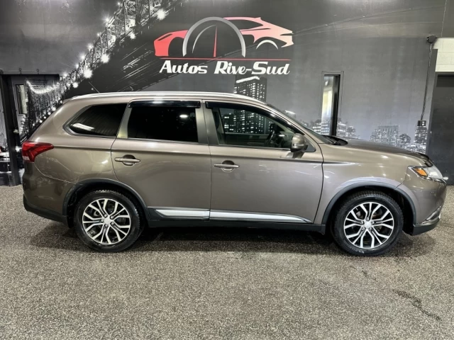 Mitsubishi Outlander AWC 4dr ES 2016