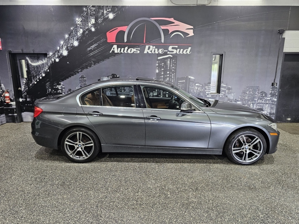 BMW 2014 3 Series 328I XDRIVE FULL TOIT CUIR SEULEMENT 143 000KM