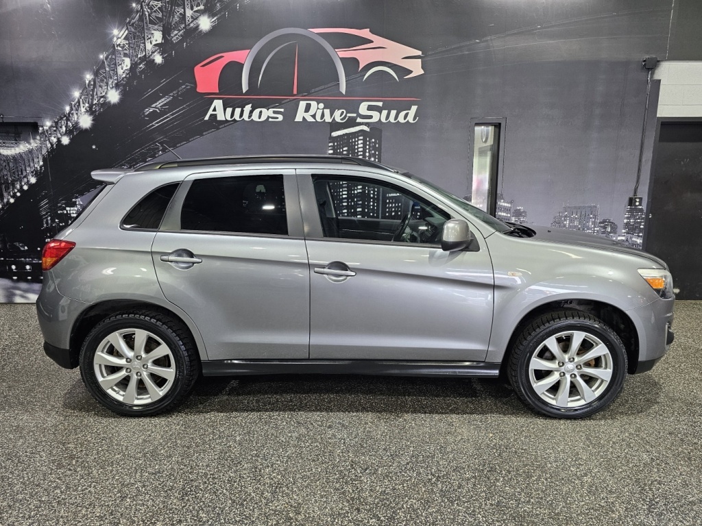 Mitsubishi 2015 RVR SE AWD PROPRE A/C AVEC 170 200KM