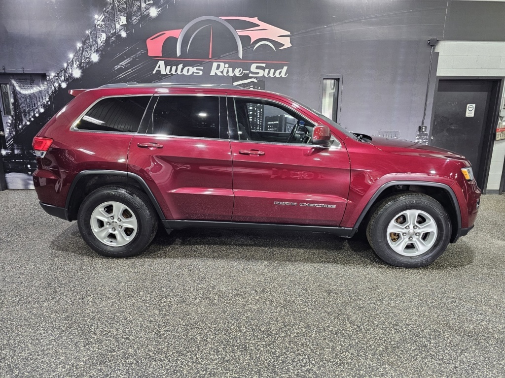 Jeep 2017 Grand Cherokee LAREDO 4X4 V6 GPS SEULEMENT 139 700KM