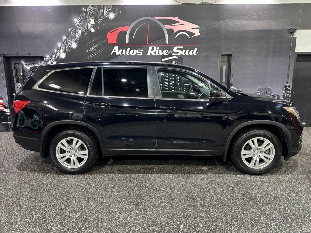 Honda 2016 Pilot LX AWD TRÈS PROPRE 8 PASSAGERS