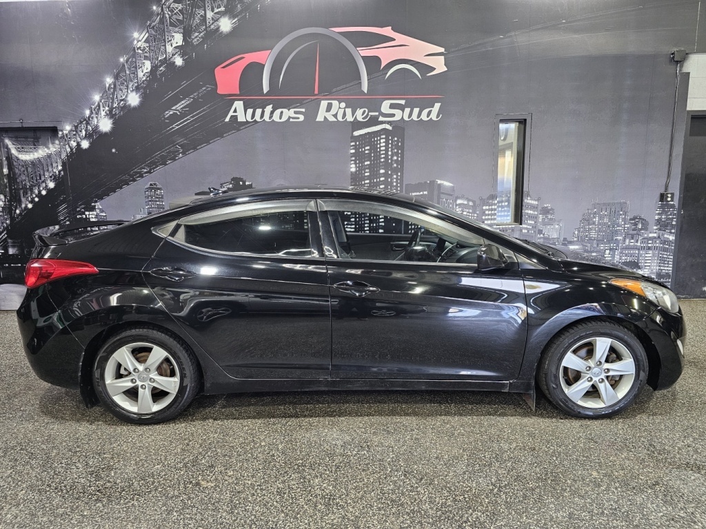 Hyundai 2013 Elantra GLS TOIT A/C TRÈS PROPRE 183 200KM