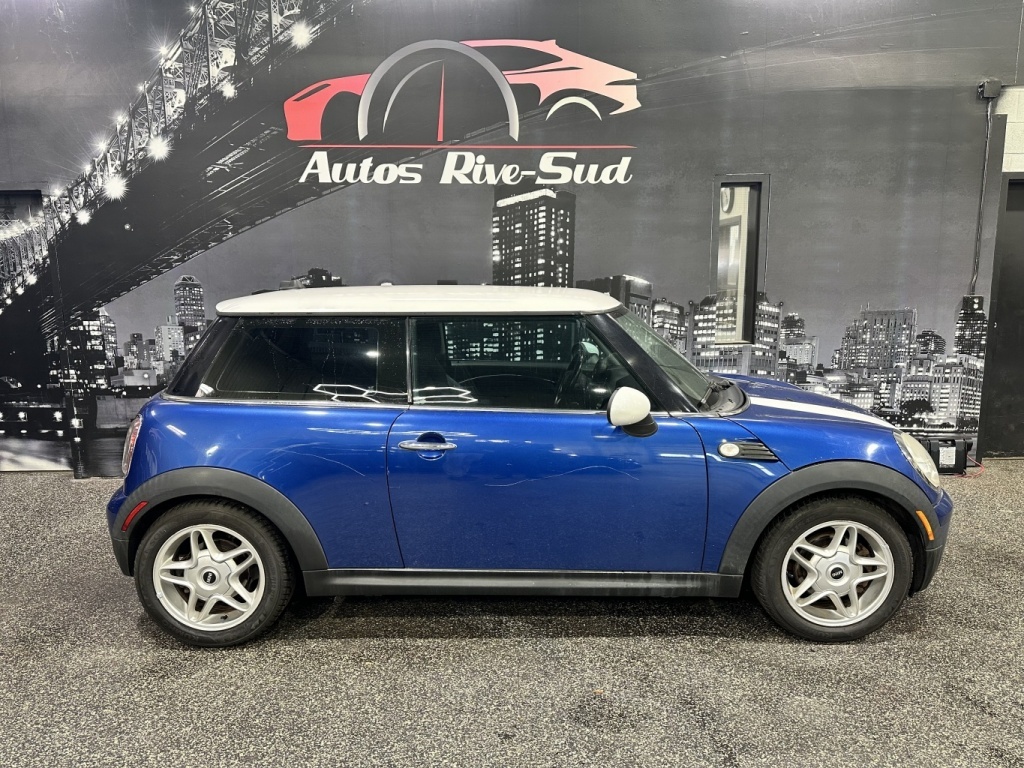 MINI 2009 Cooper Hardtop MANUELLE A/C SEULEMENT 168 300KM