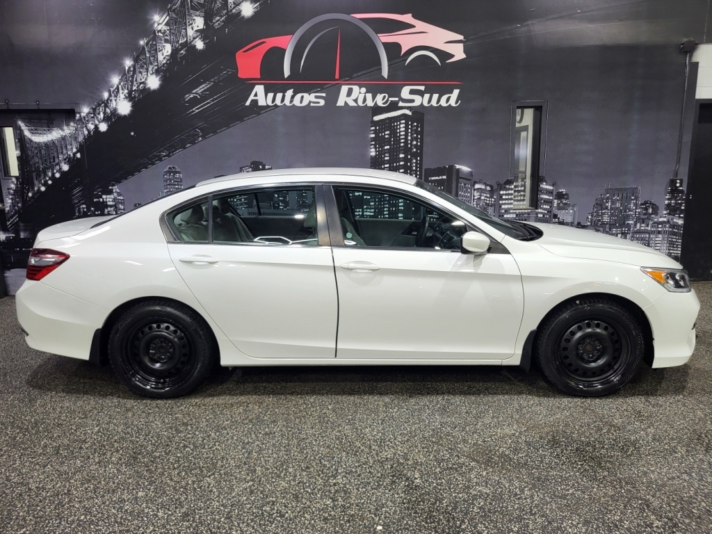 Honda 2017 Accord Sedan 4dr I4 Man LX