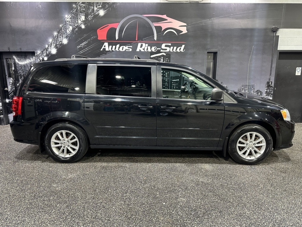 Dodge 2015 Grand Caravan SXT STOW N GO DVD TRÈS PROPRE AVEC 181 900KM