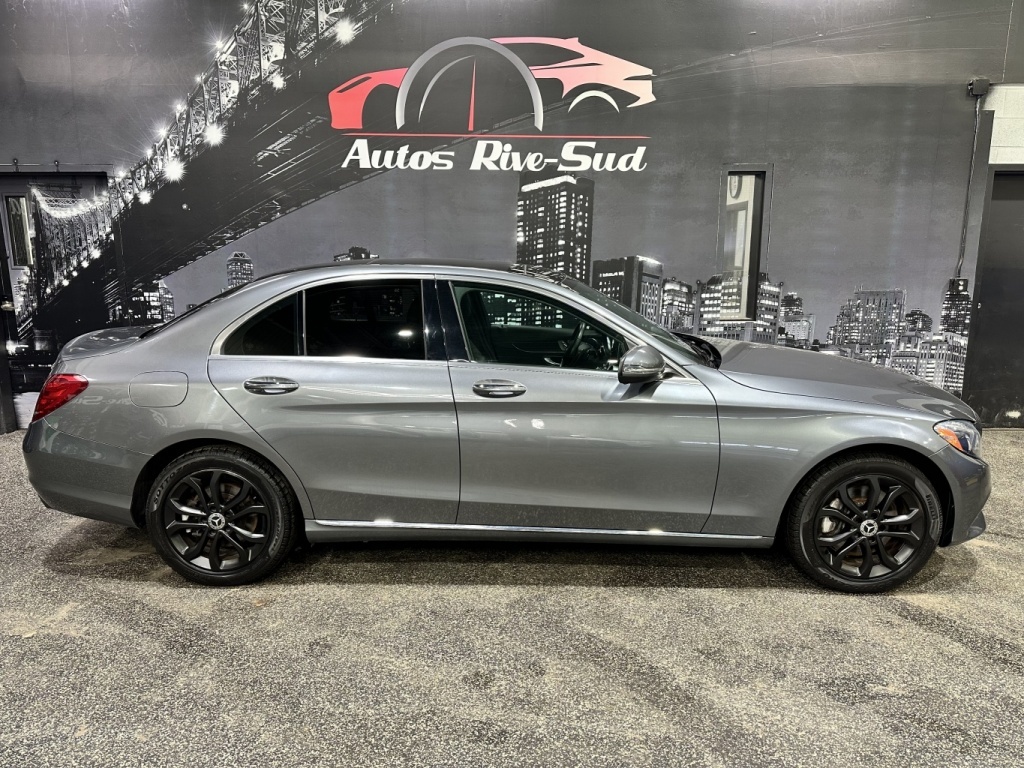 Mercedes-Benz 2018 C-Class C 300 4MATIC FULL CUIR GPS TOIT SEULEMENT 65 500KM